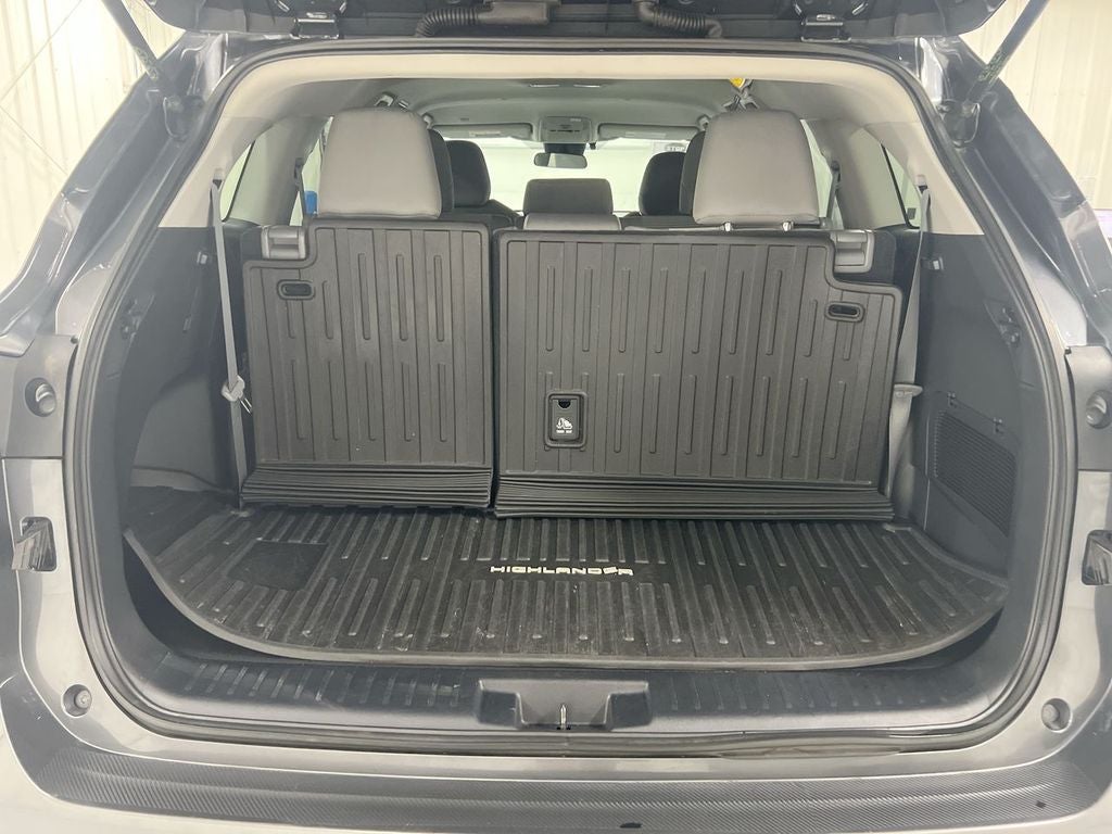2020 Toyota Highlander L