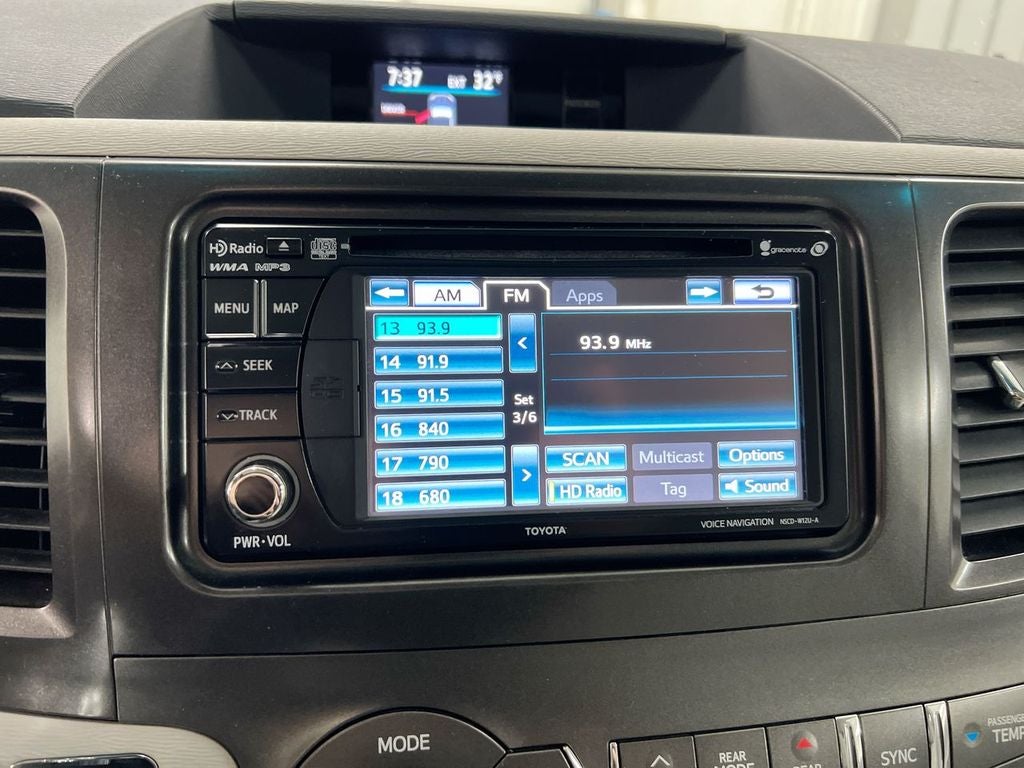 2012 Toyota Sienna XLE
