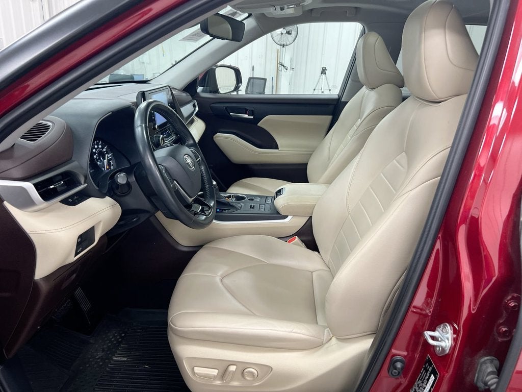 2021 Toyota Highlander XLE