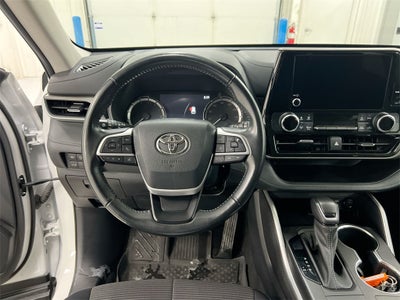 2023 Toyota Highlander LE
