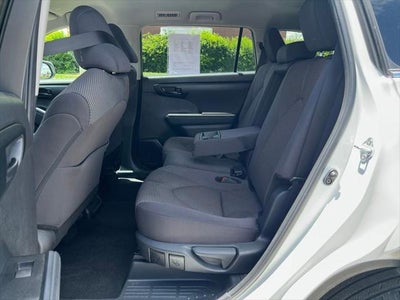 2025 Toyota Highlander LE