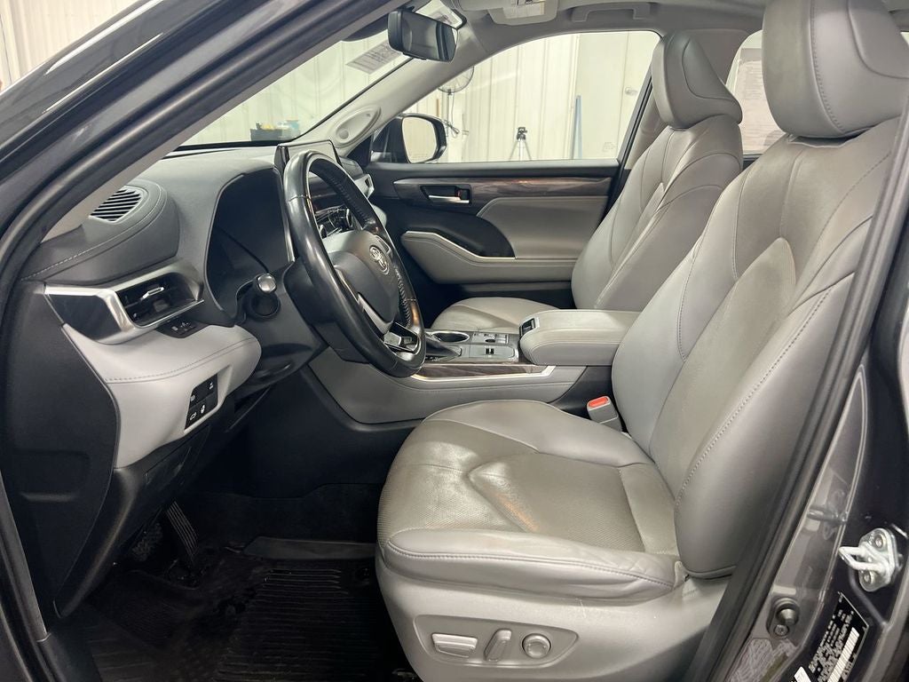 2023 Toyota Highlander Hybrid Limited