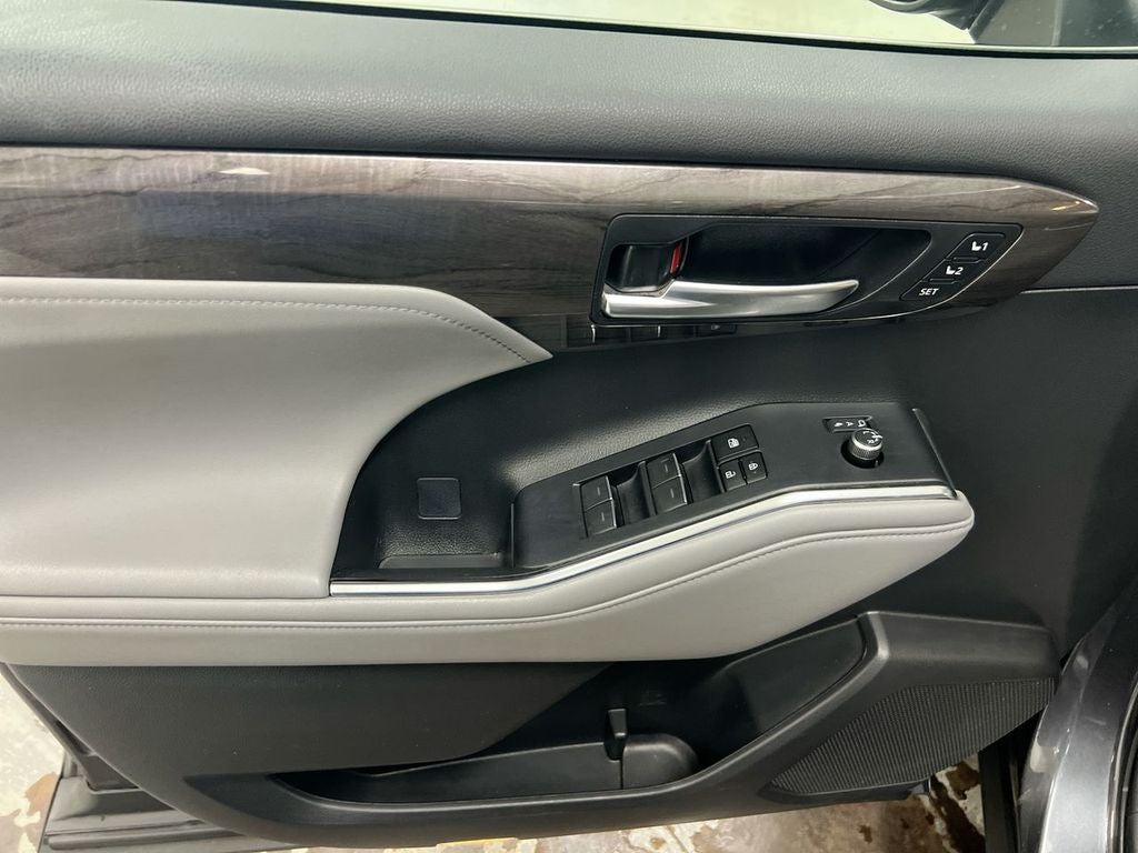 2023 Toyota Highlander Hybrid Limited