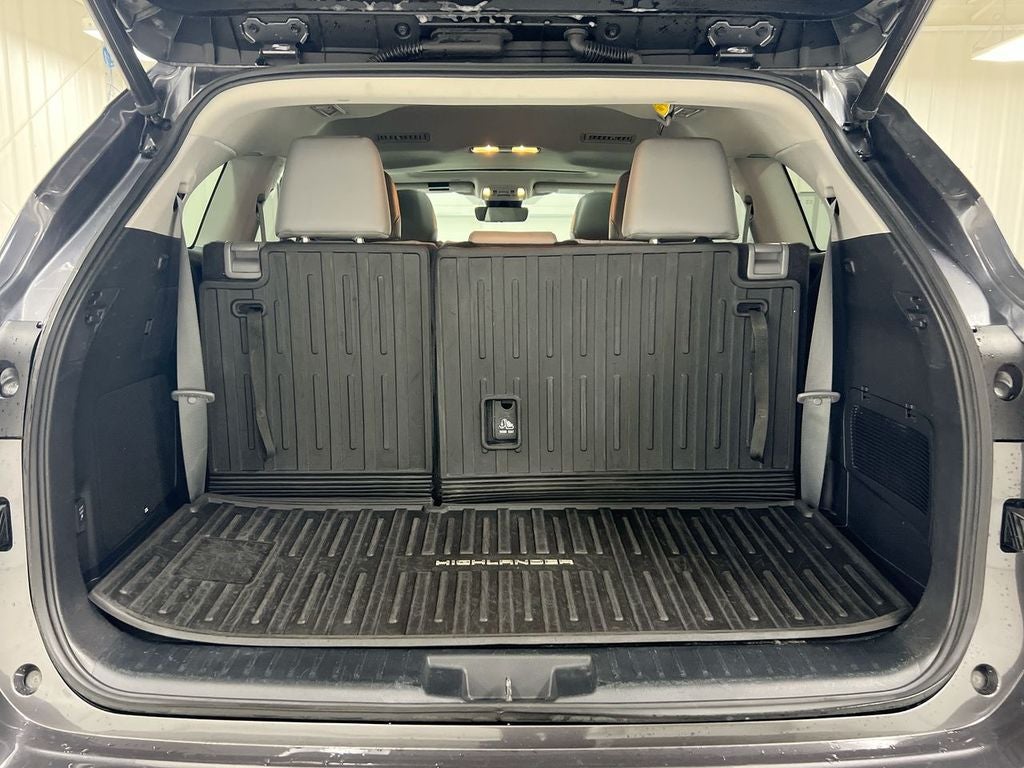 2023 Toyota Highlander Hybrid Limited