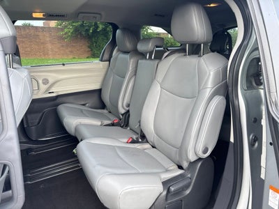 2024 Toyota Sienna XLE