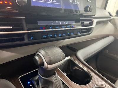 2024 Toyota Sienna XLE