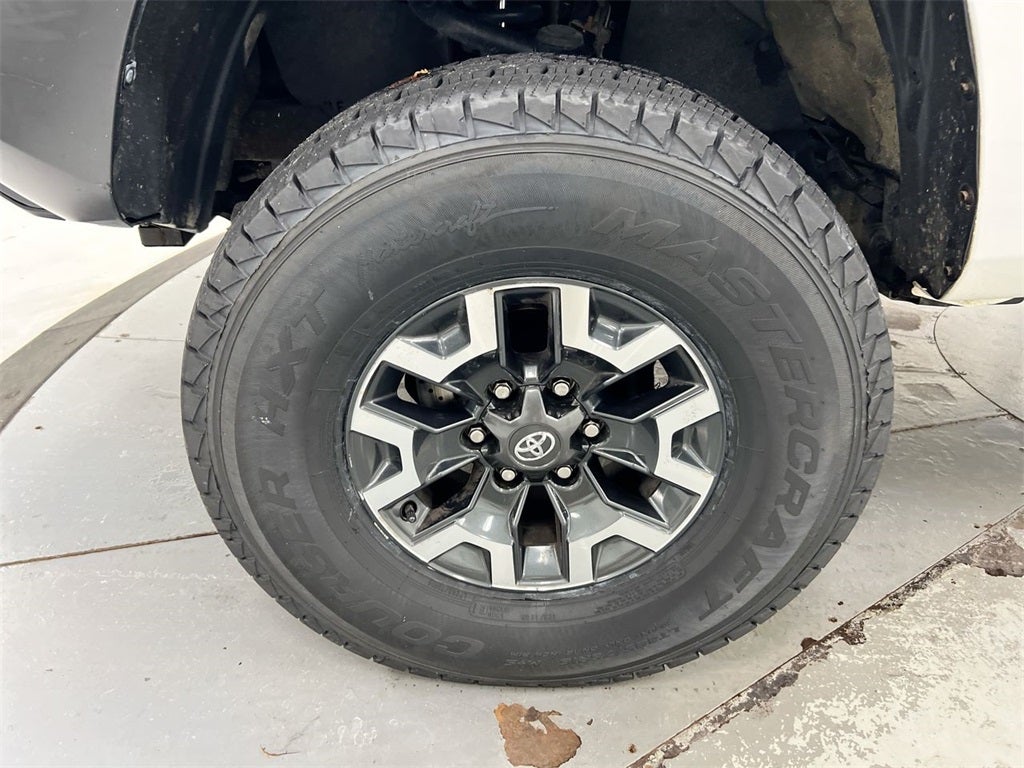 2017 Toyota Tacoma SR