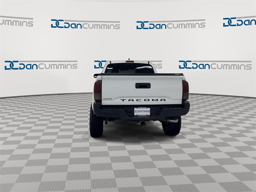 2017 Toyota Tacoma SR