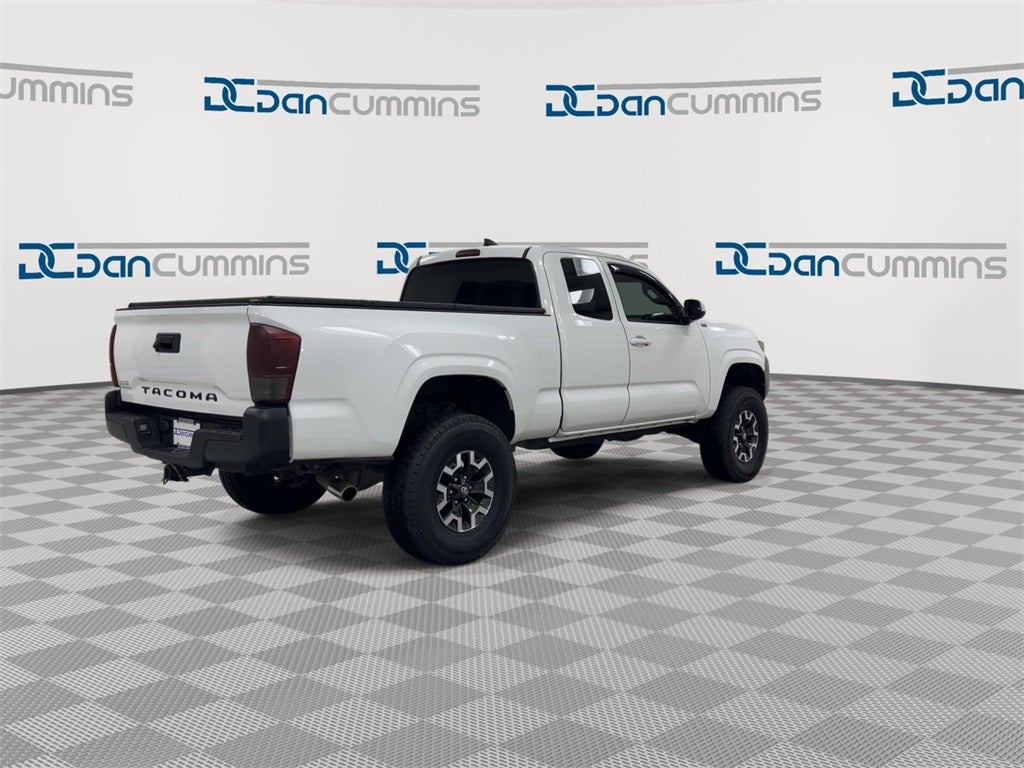 2017 Toyota Tacoma SR