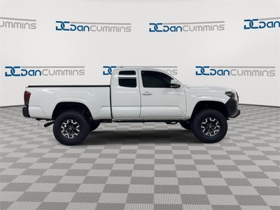 2017 Toyota Tacoma SR