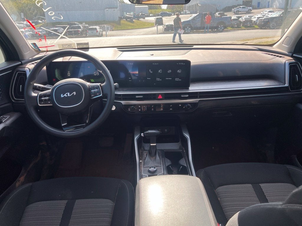 2024 Kia Sorento LX