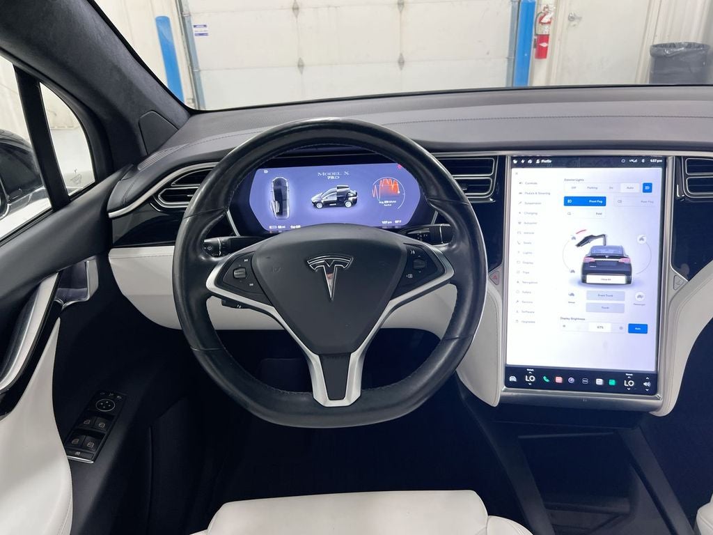 2017 Tesla Model X Base