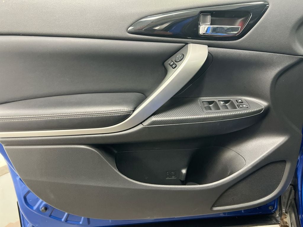 2022 Mitsubishi Eclipse Cross Base