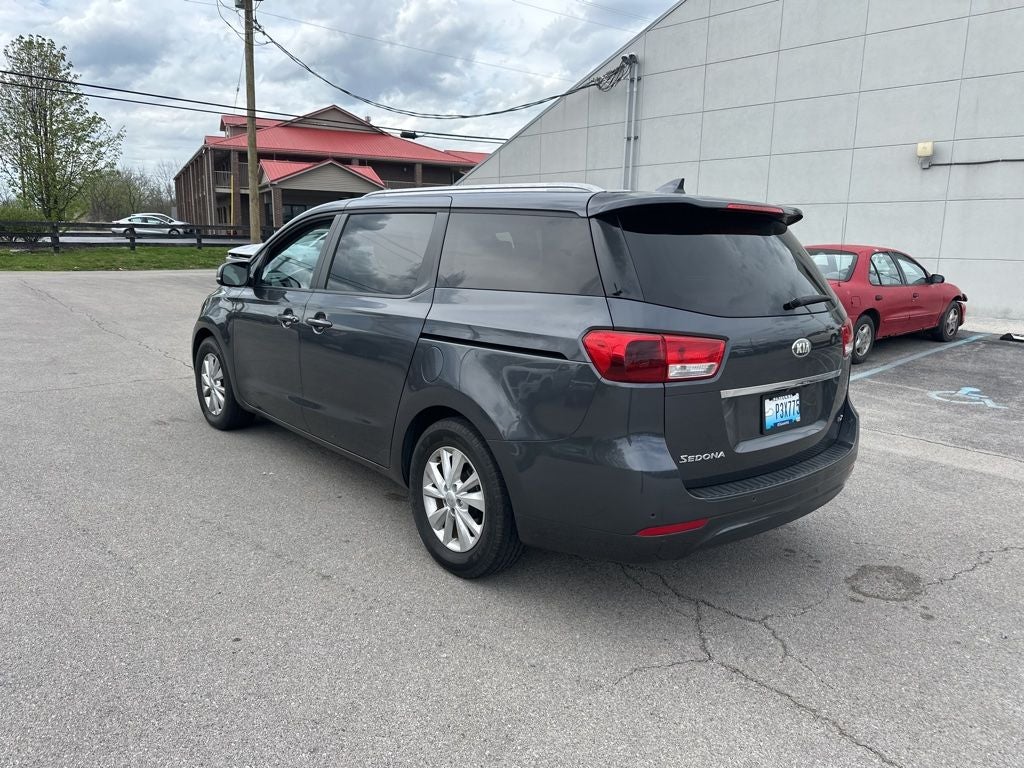 2016 Kia Sedona LX