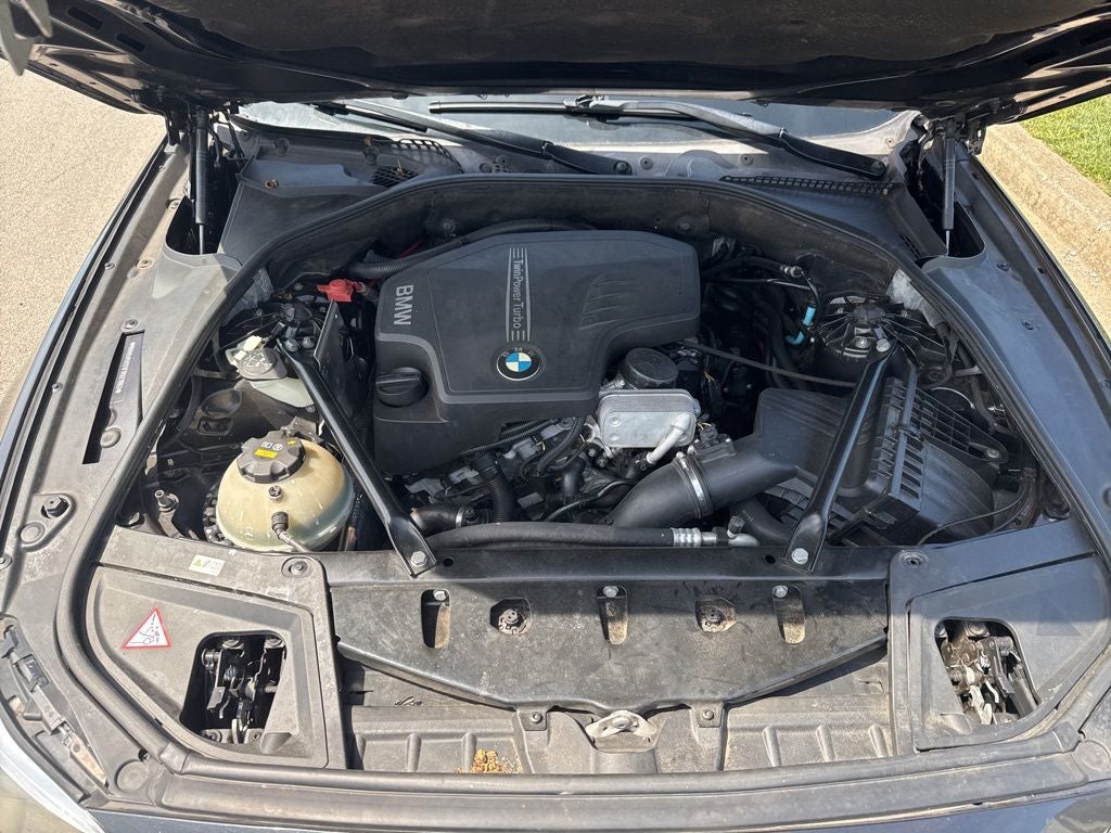 2015 BMW 5 Series 528i