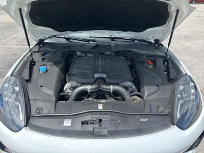 2016 Porsche Cayenne GTS