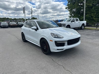 2016 Porsche Cayenne GTS