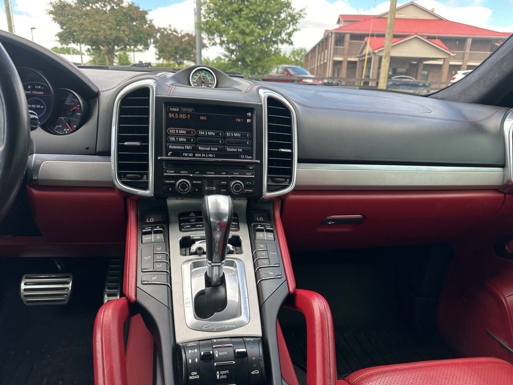 2016 Porsche Cayenne GTS
