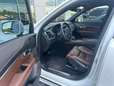 2022 Volvo XC90 T6 Inscription