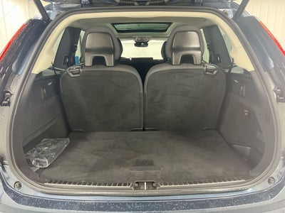 2025 Volvo XC90 B5 Core