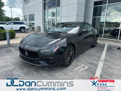 2022 Maserati Ghibli Modena Q4