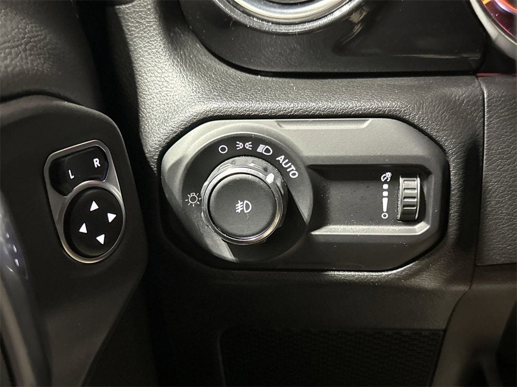 2023 Jeep Wrangler Sahara Altitude