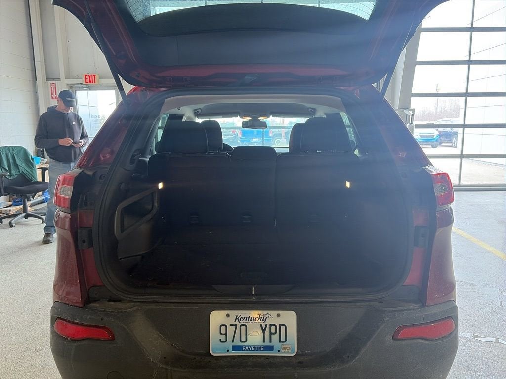 2015 Jeep Cherokee Sport