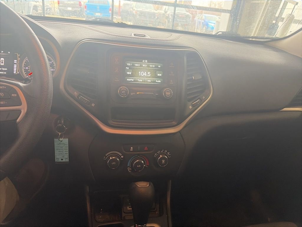 2015 Jeep Cherokee Sport