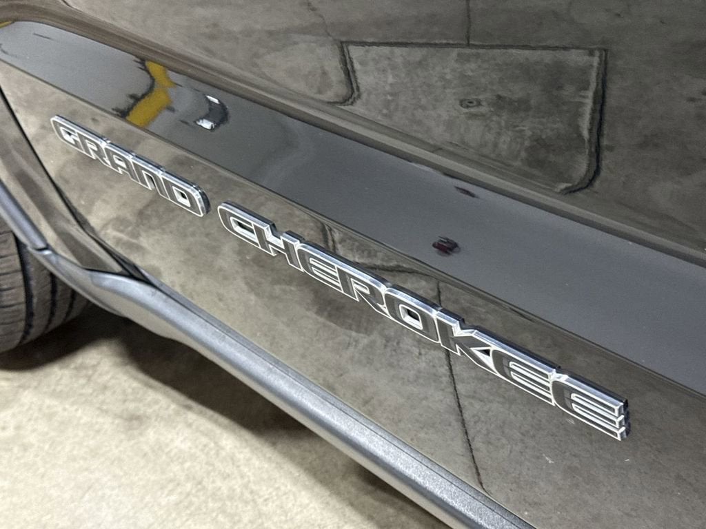 2019 Jeep Grand Cherokee Laredo