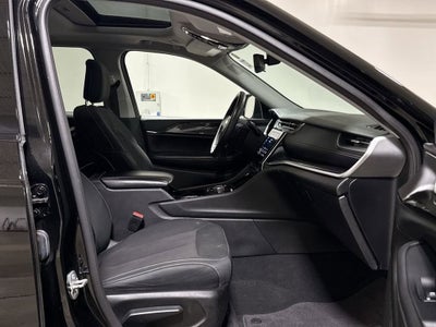 2022 Jeep Grand Cherokee Laredo