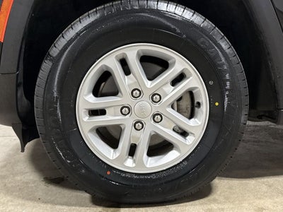 2022 Jeep Grand Cherokee Laredo