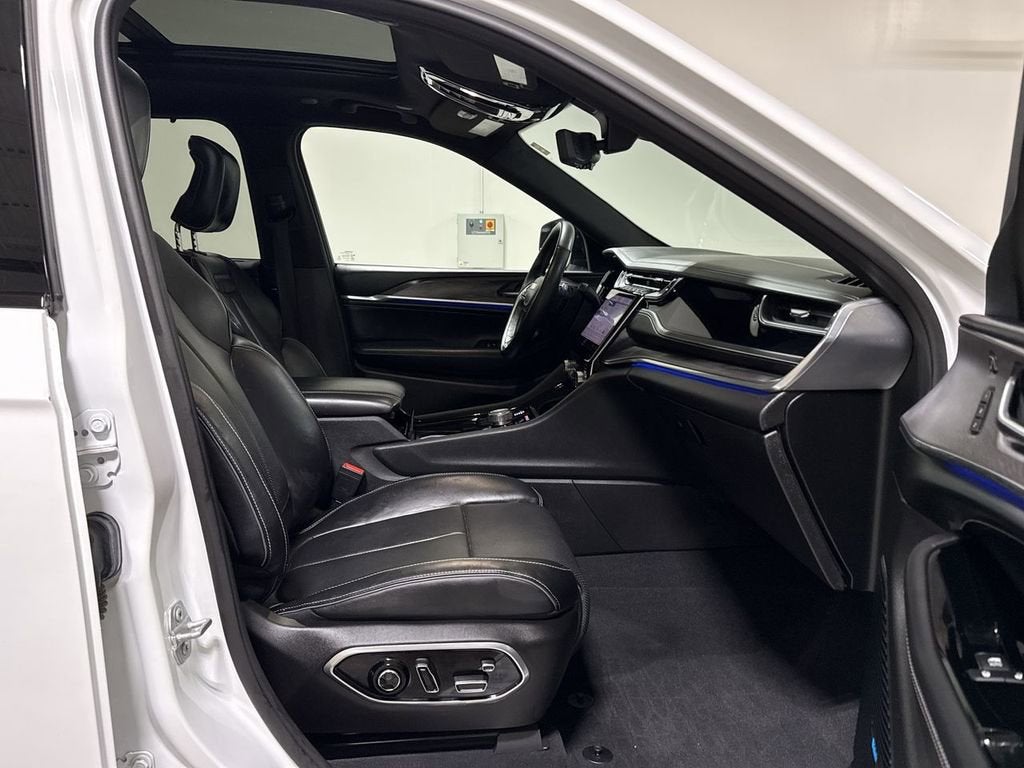 2022 Jeep Grand Cherokee Overland