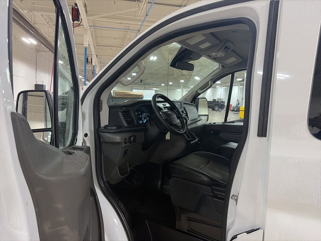 2023 Ford Transit Passenger Wagon XL