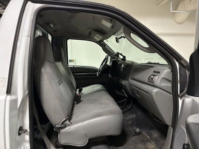 2006 Ford Super Duty F-350 DRW XL