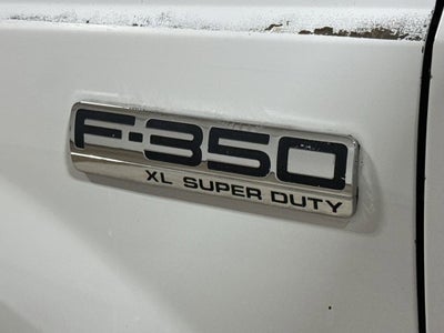 2006 Ford Super Duty F-350 DRW XL