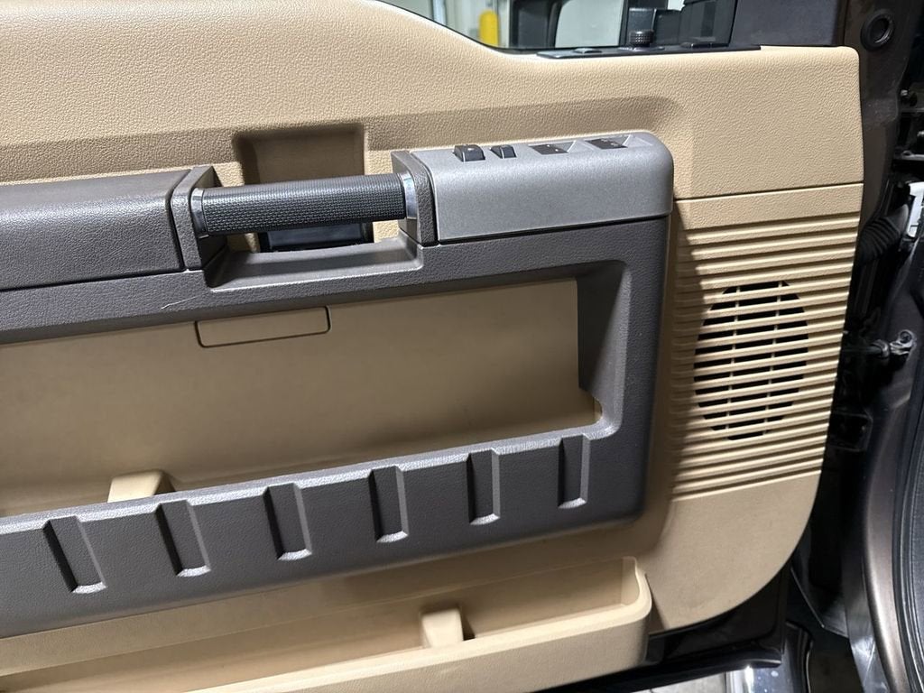 2015 Ford Super Duty F-250 SRW Lariat