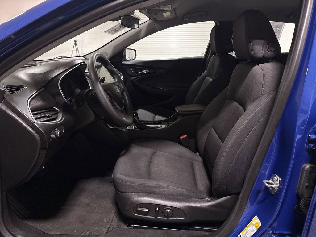 2023 Chevrolet Malibu FL