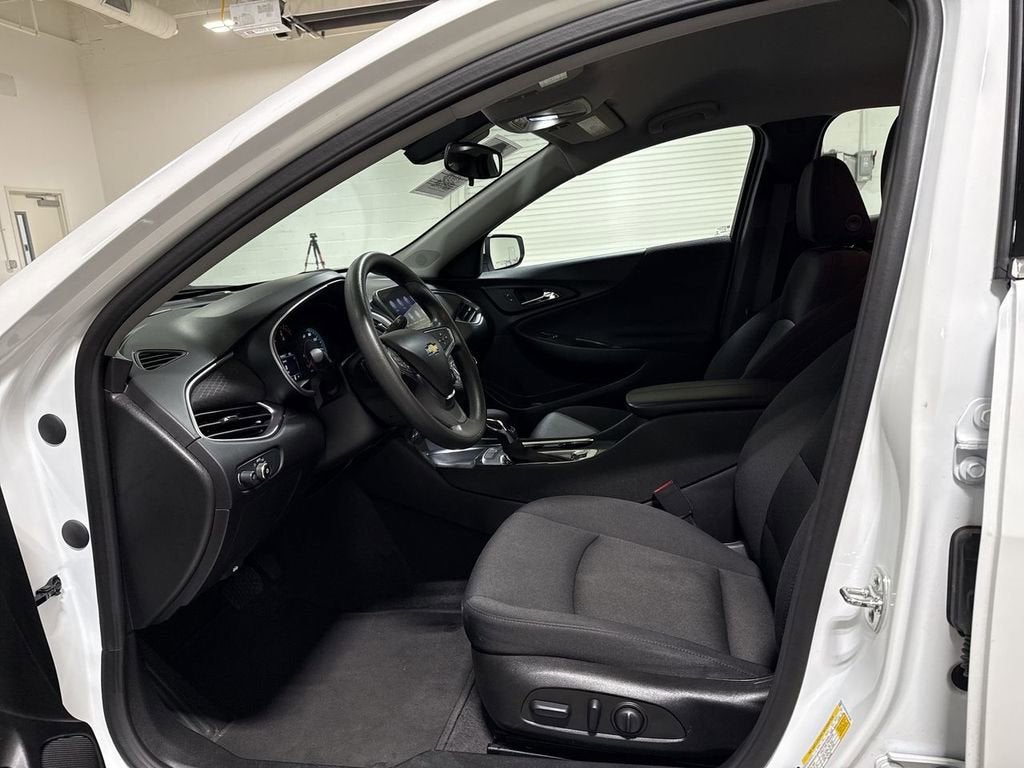 2025 Chevrolet Malibu 1LT