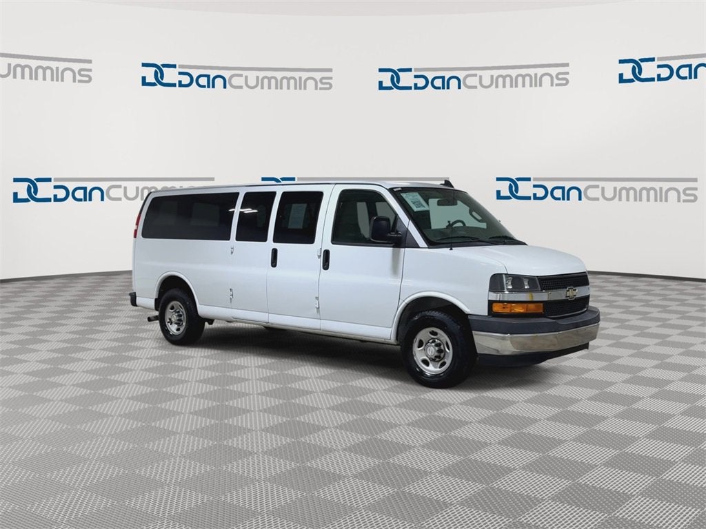 2018 Chevrolet Express Passenger 3500 LT