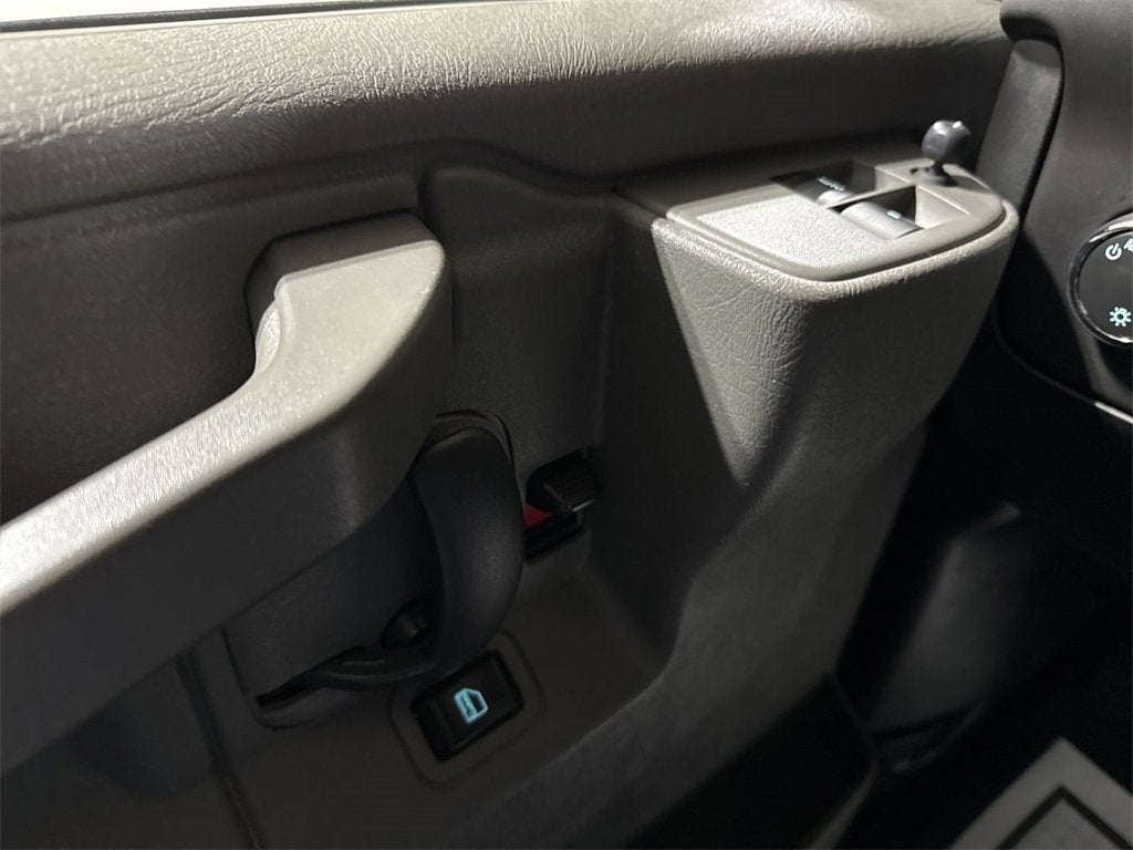 2018 Chevrolet Express Passenger 3500 LT