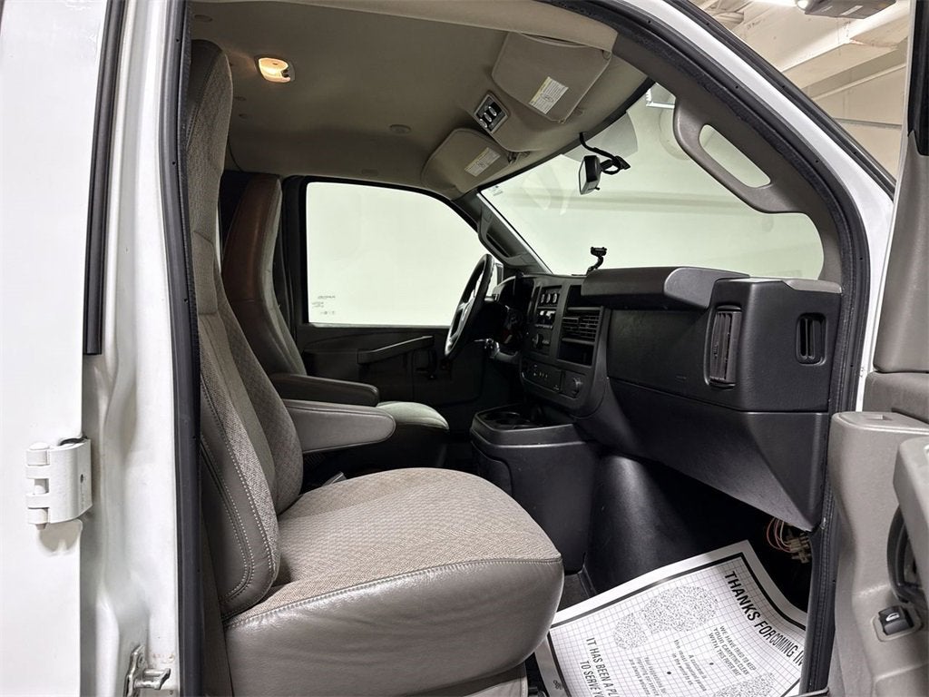 2018 Chevrolet Express Passenger 3500 LT