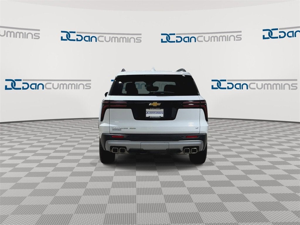 2024 Chevrolet Traverse LT
