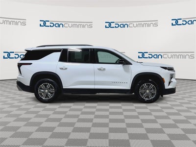 2024 Chevrolet Traverse LT
