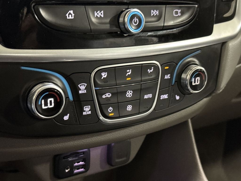 2020 Chevrolet Traverse LT Leather