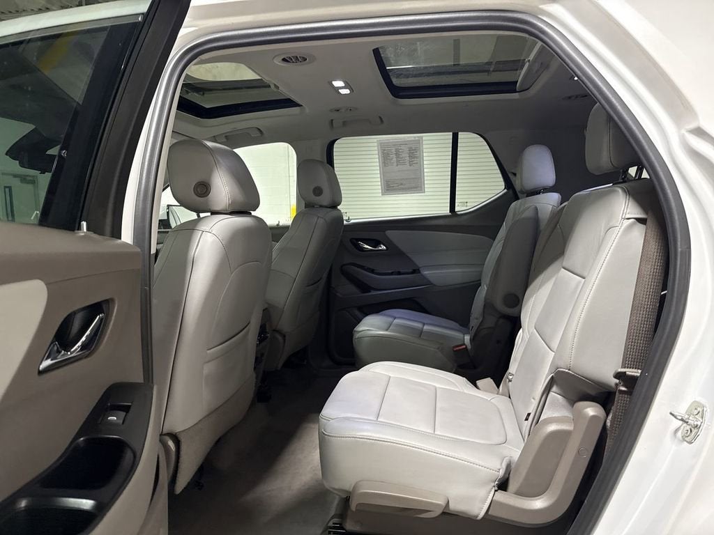 2020 Chevrolet Traverse LT Leather