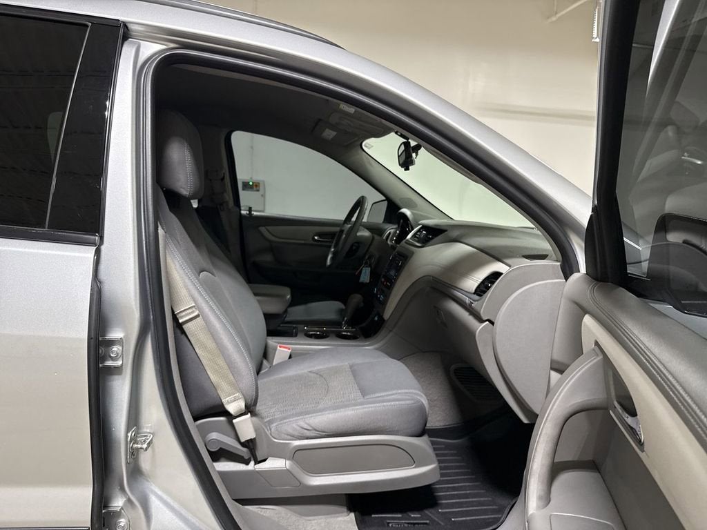 2016 Chevrolet Traverse LS