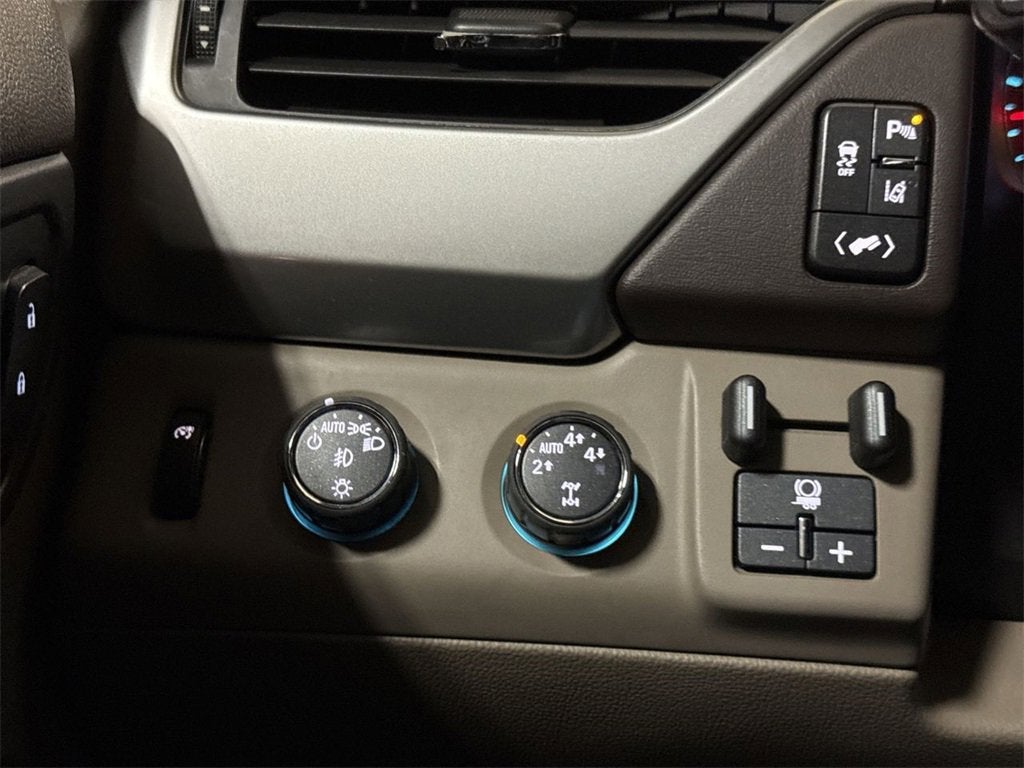 2015 Chevrolet Suburban LTZ