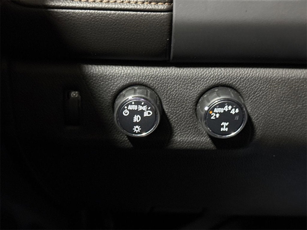 2022 GMC Canyon AT4 - Cloth