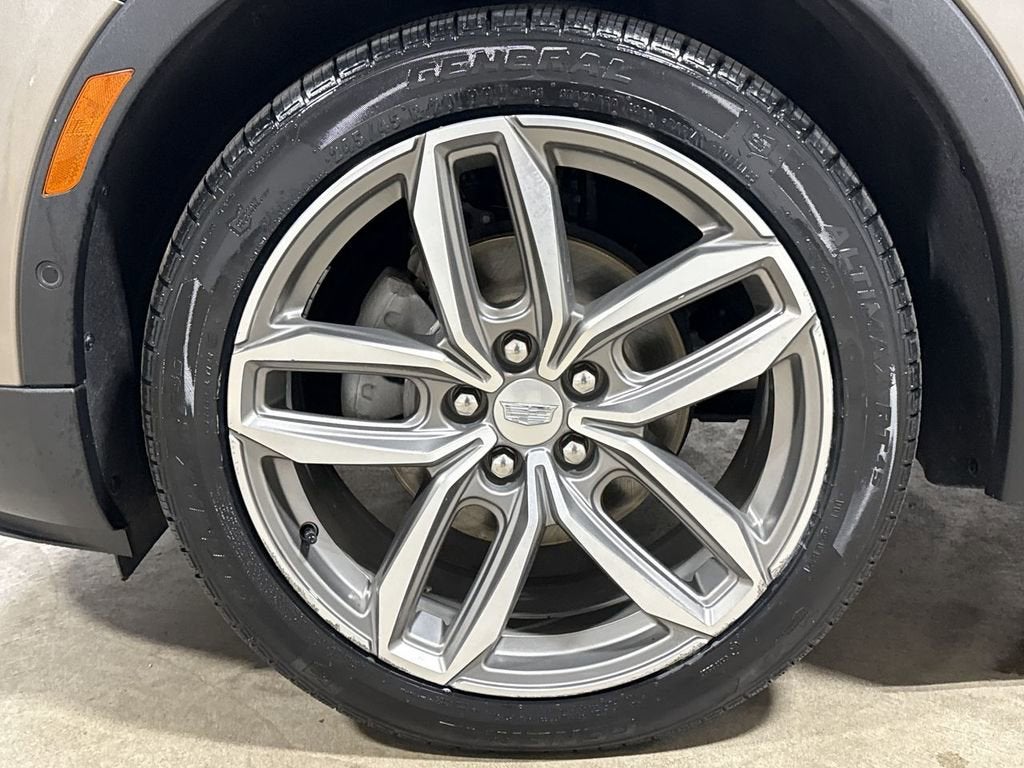 2023 Cadillac XT4 Sport