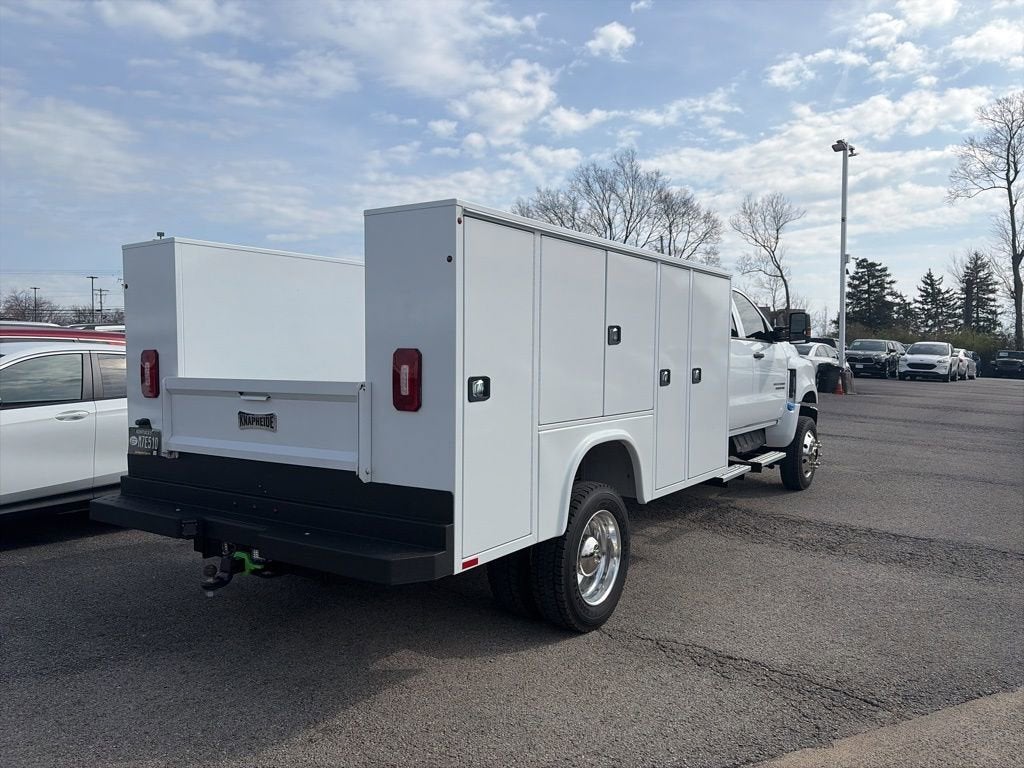 2024 Chevrolet Silverado 5500 HD Work Truck